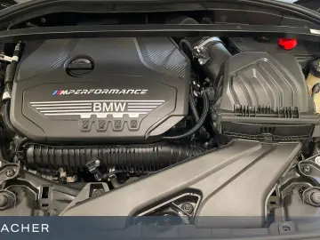 BMW M135 xDrive LCPro.HuD RFK Pano M-Sitze
