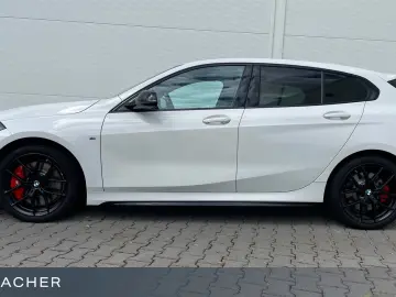 BMW M135 xDrive LCPro.HuD RFK Pano M-Sitze
