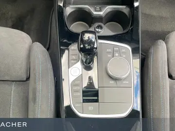 BMW M135 xDrive LCPro.HuD RFK Pano M-Sitze