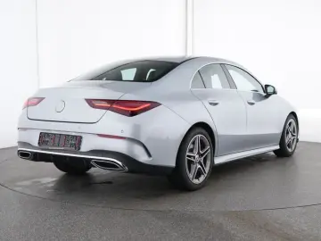 MERCEDES-BENZ CLA 200 Coupé AMG Line Distro 360 K Ke…