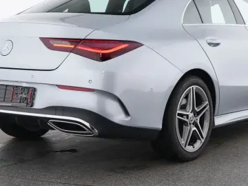 MERCEDES-BENZ CLA 200 Coupé AMG Line Distro 360 K Ke…