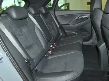 HYUNDAI i30 N-Perfomance DCT Kom.Paket Navi LED CarPlay