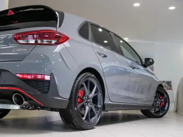 HYUNDAI i30 N-Perfomance DCT Kom.Paket Navi LED CarPlay