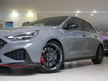 HYUNDAI i30 N-Perfomance DCT Kom.Paket Navi LED CarPlay