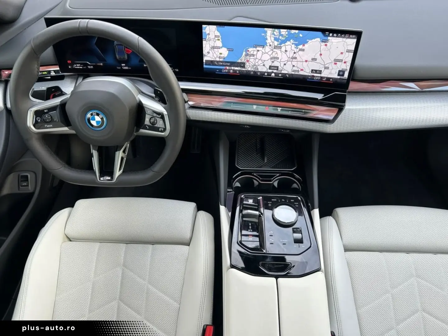 BMW 550e xDr Lim M SPORT AdLED Pano B&W HUD DAPro 20