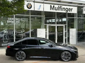 BMW 550e M Sport ACC IntAktL.PanoD.SuView.Sitzbel.19