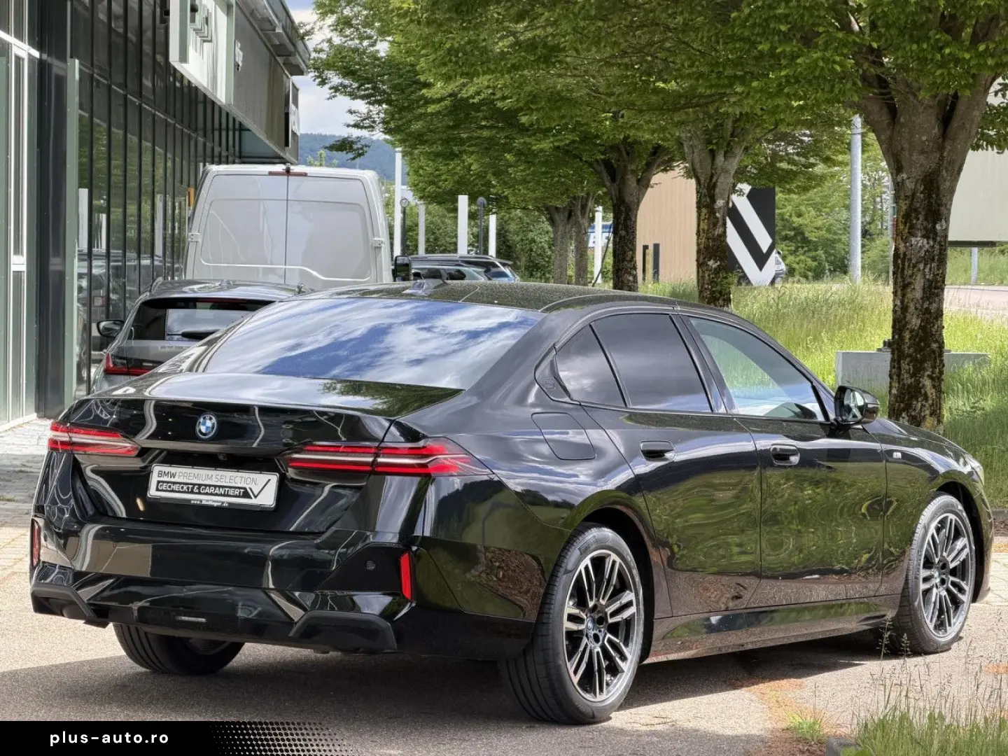 BMW 550e M Sport ACC IntAktL.PanoD.SuView.Sitzbel.19
