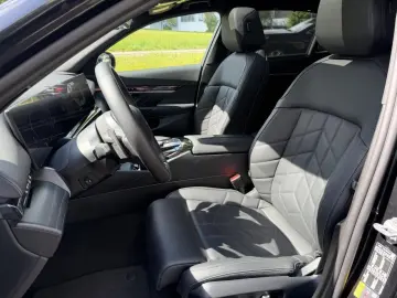 BMW 550e M Sport ACC IntAktL.PanoD.SuView.Sitzbel.19