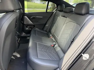 BMW 550e M Sport ACC IntAktL.PanoD.SuView.Sitzbel.19