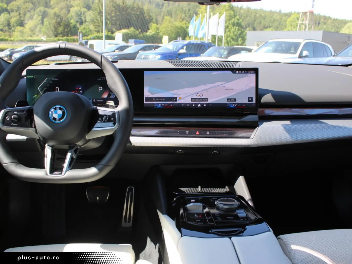 BMW 550e M Sport ACC IntAkt.PanoD.Icon.Sitzbel.360