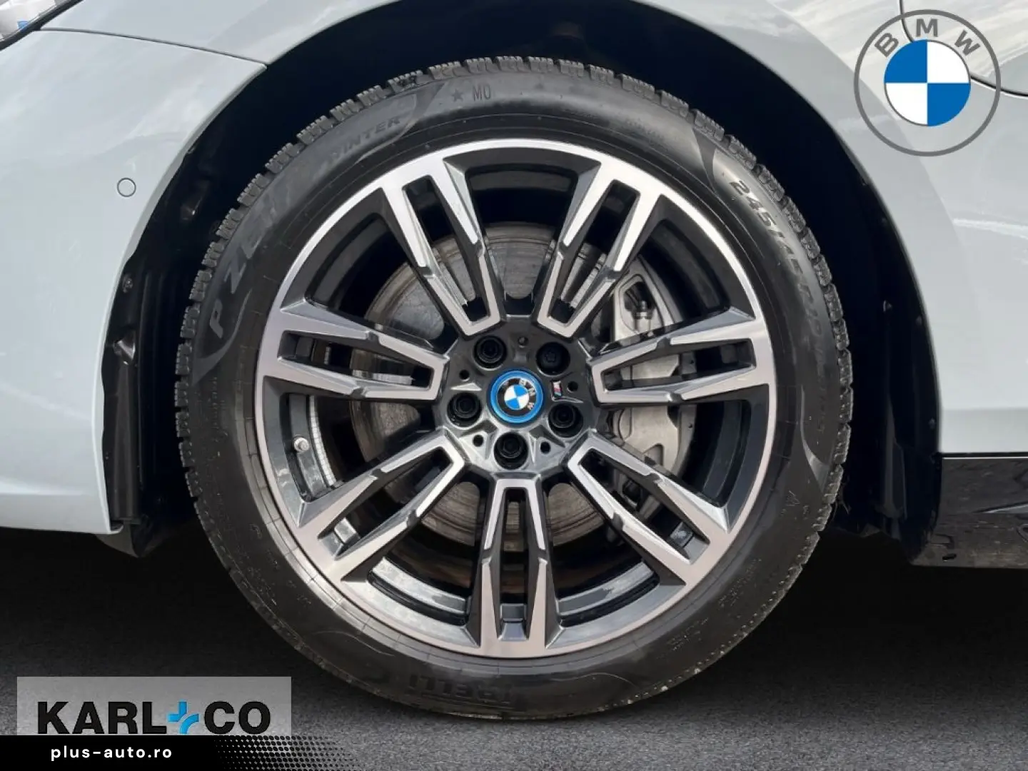 BMW 550 e xDrive Limousine M Sport LC Prof ACC B&W