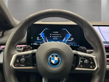 BMW 550e xDrive M Sport AHK Driv.Assist.Prof Kamera