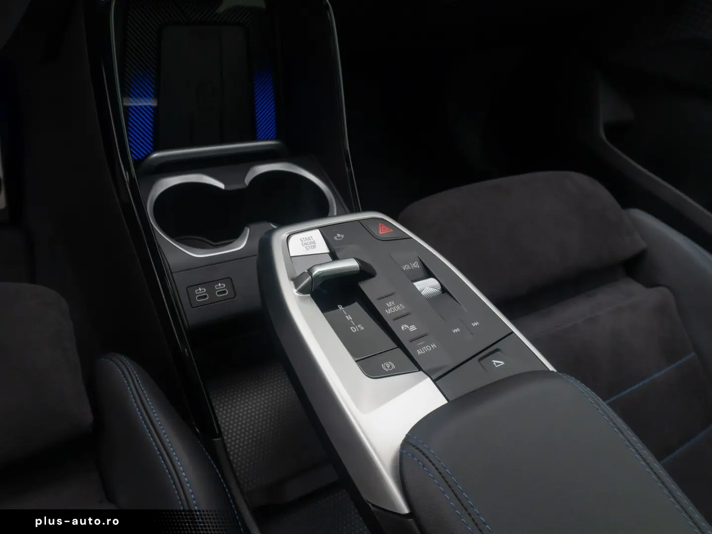 BMW X2 2025 — imagine 32