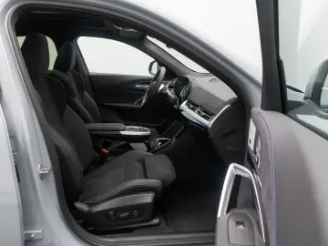 BMW X2 sD20i M Sport 360 H K HUD DAB Panorama 21Zoll