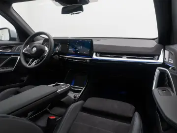 BMW X2 sD20i M Sport 360 H K HUD DAB Panorama 21Zoll