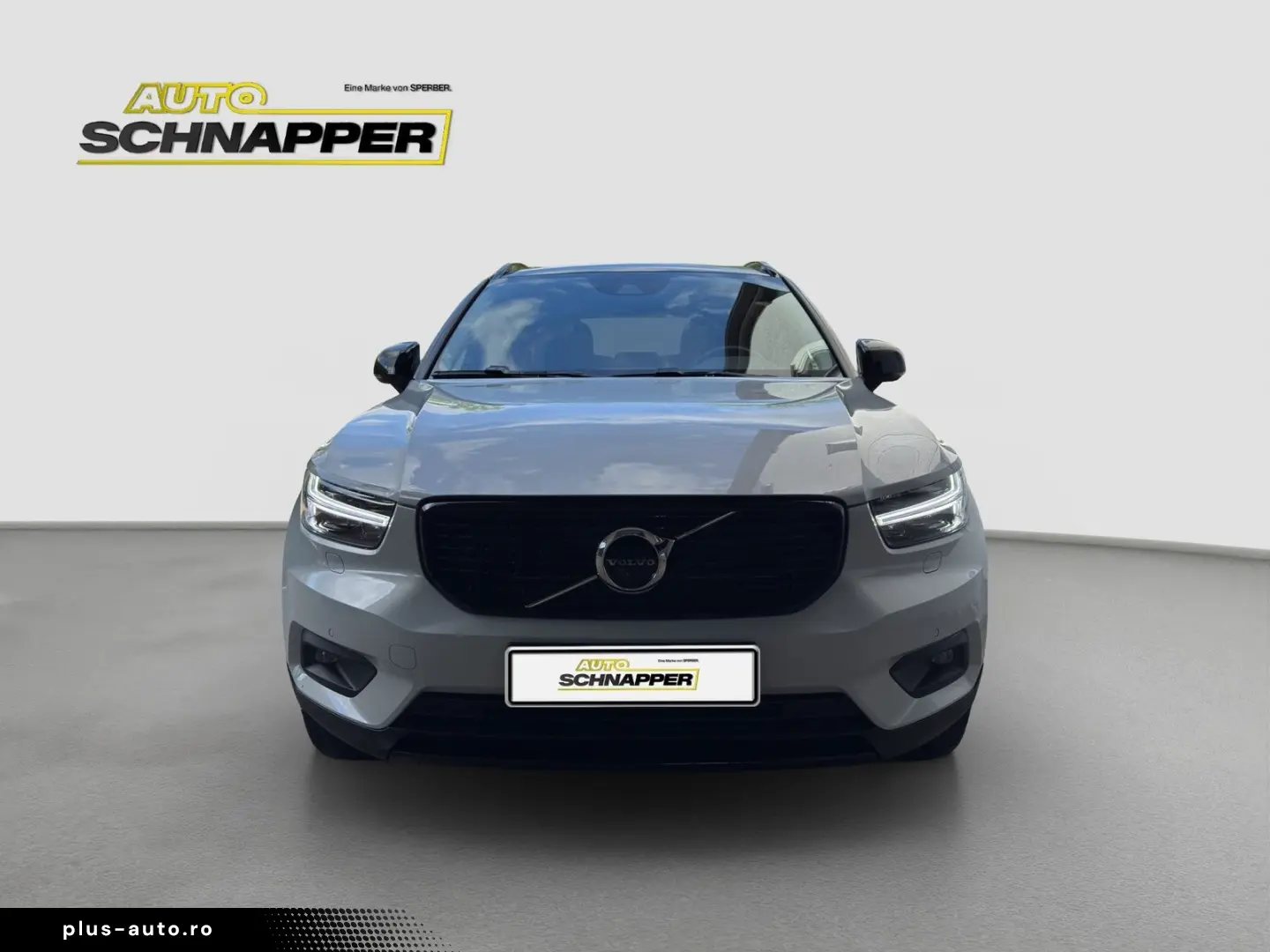 VOLVO XC40 T5 Recharge R Design Expression  AHK  Pano