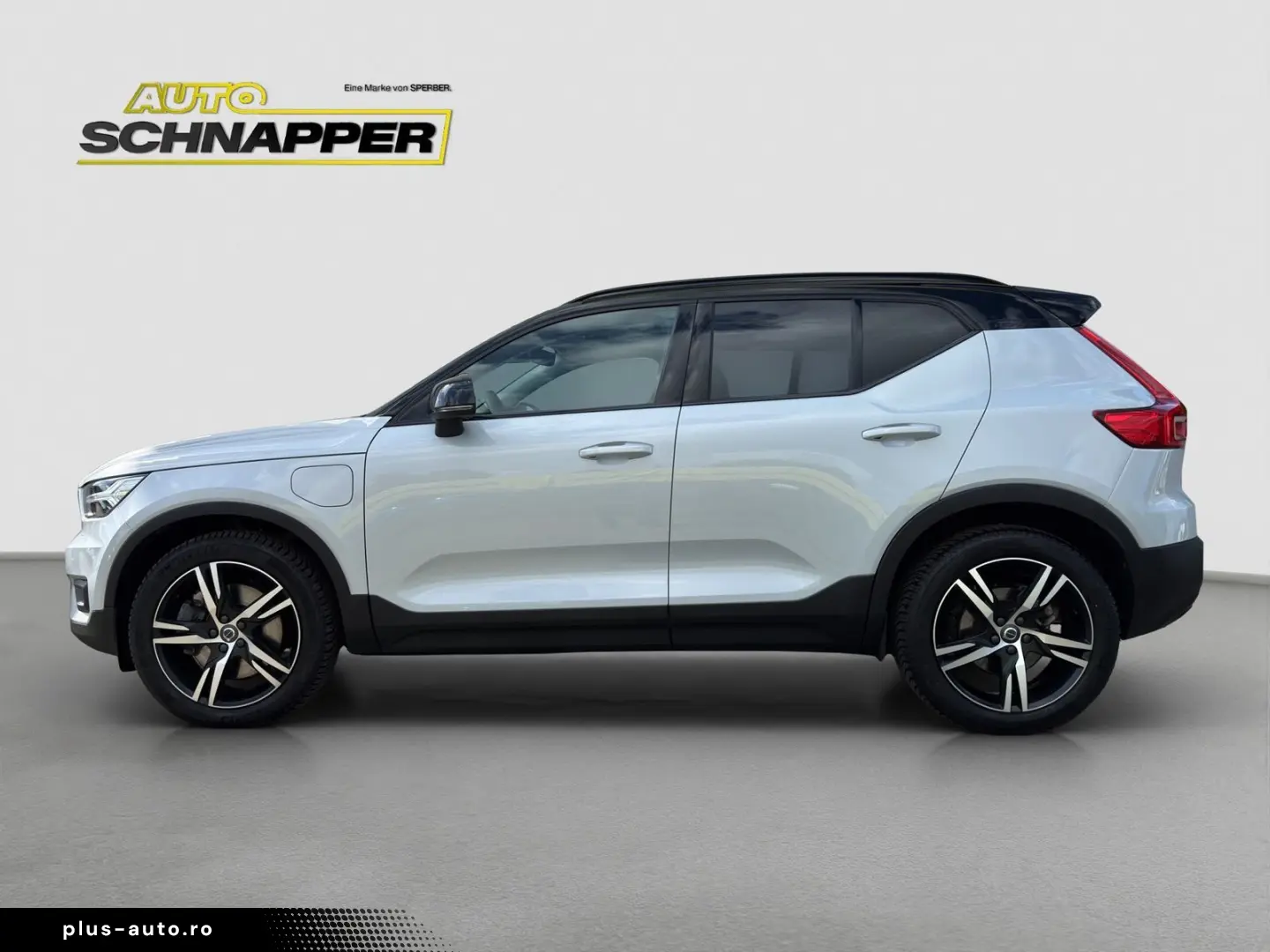 VOLVO XC40 T5 Recharge R Design Expression  AHK  Pano