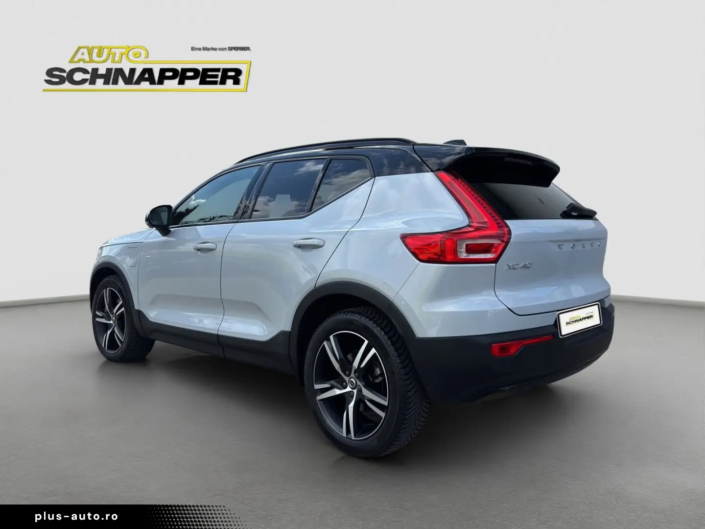 VOLVO XC40 T5 Recharge R Design Expression  AHK  Pano