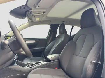 VOLVO XC40 T5 Recharge R Design Expression  AHK  Pano