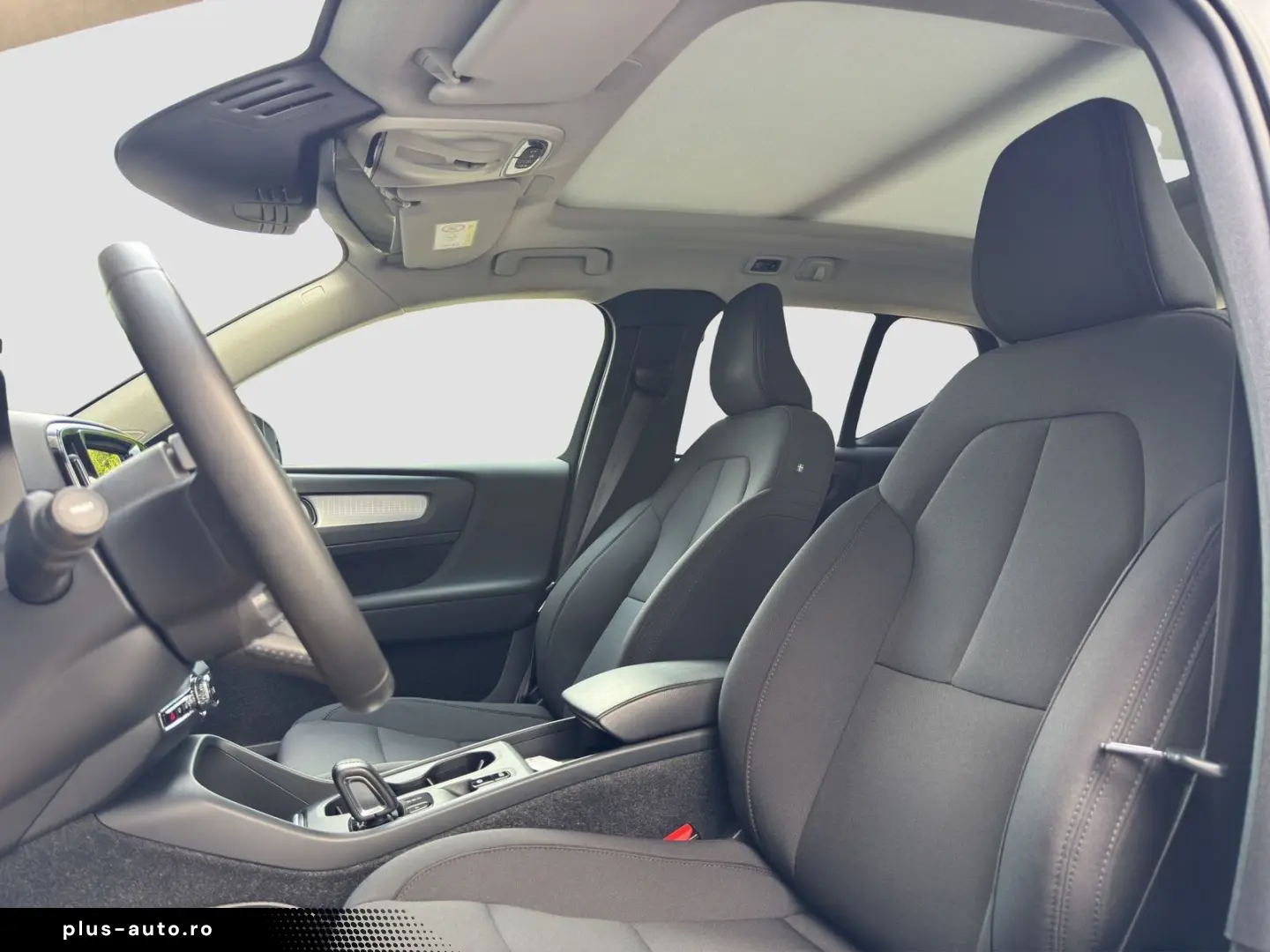 VOLVO XC40 T5 Recharge R Design Expression  AHK  Pano
