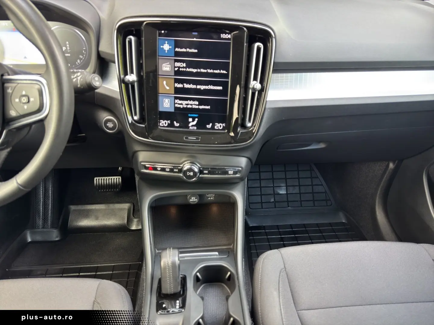VOLVO XC40 T5 Recharge R Design Expression  AHK  Pano