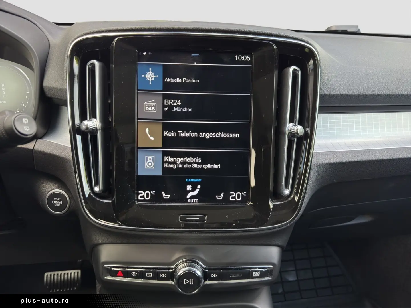 VOLVO XC40 T5 Recharge R Design Expression  AHK  Pano