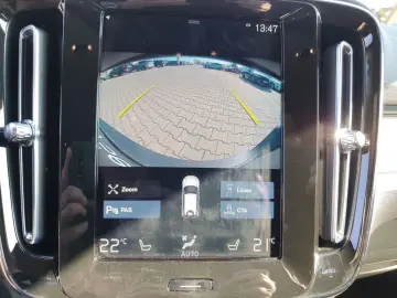 VOLVO XC40 T5 FWD Recharge Inscription CAM LED LHZ SHZ