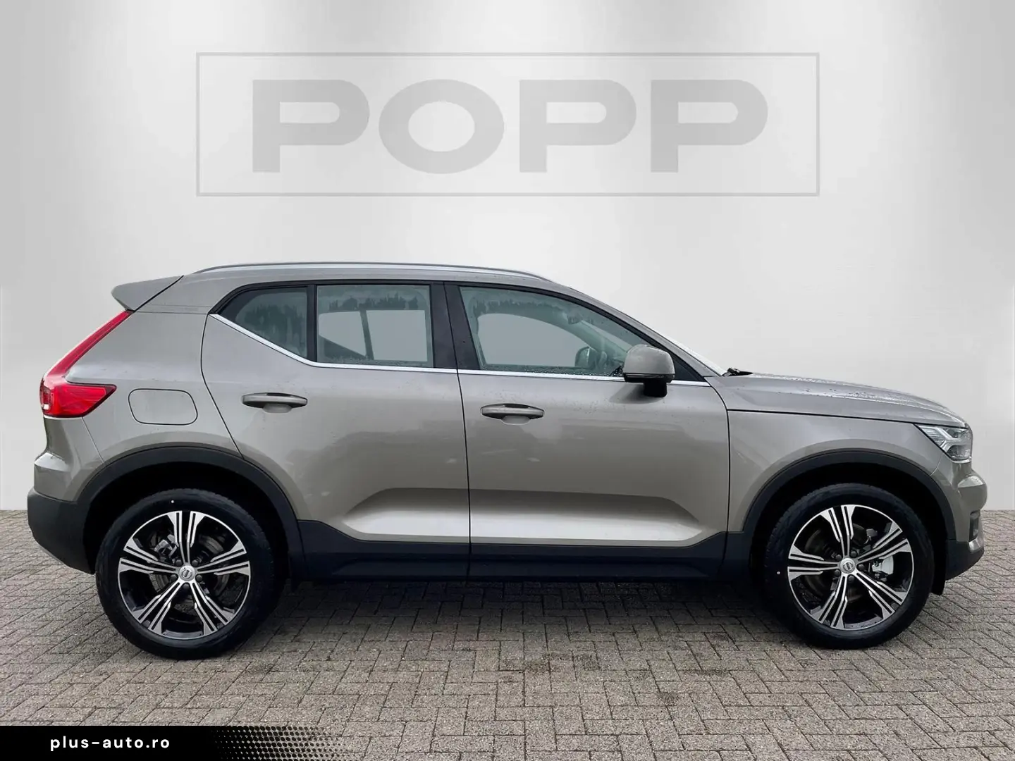 VOLVO XC40 T5 FWD Recharge Inscription CAM LED LHZ SHZ