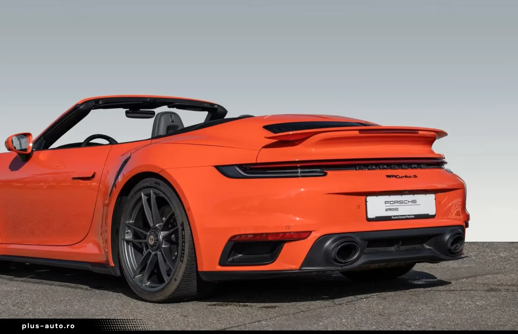 PORSCHE 992 911 Turbo S Cabriolet