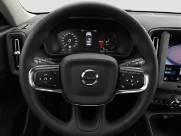 VOLVO XC40 T4 Essential Plug-In Hybrid Navi LED GJR