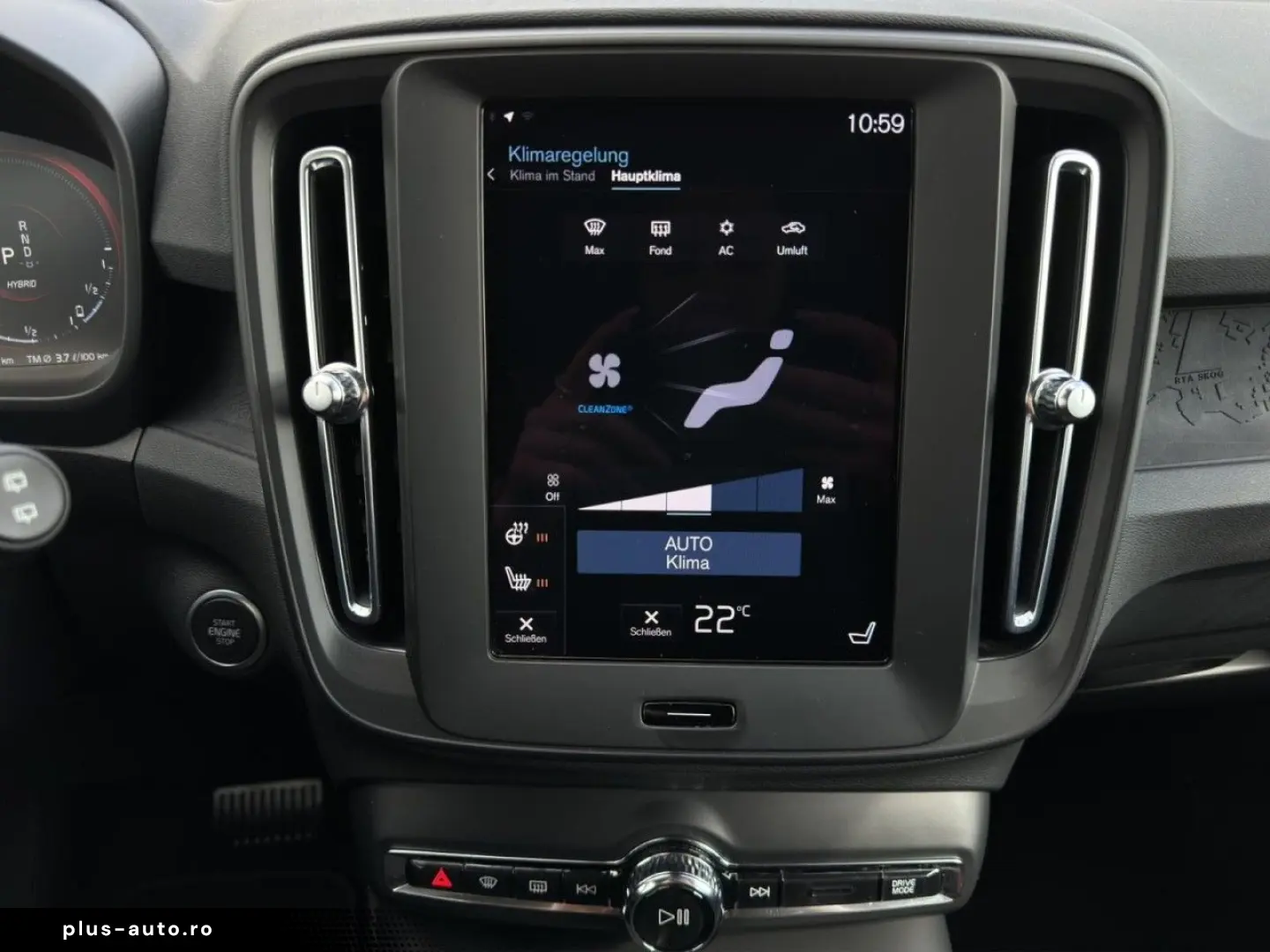 VOLVO XC40 T4 Essential Plug-In Hybrid Navi LED GJR