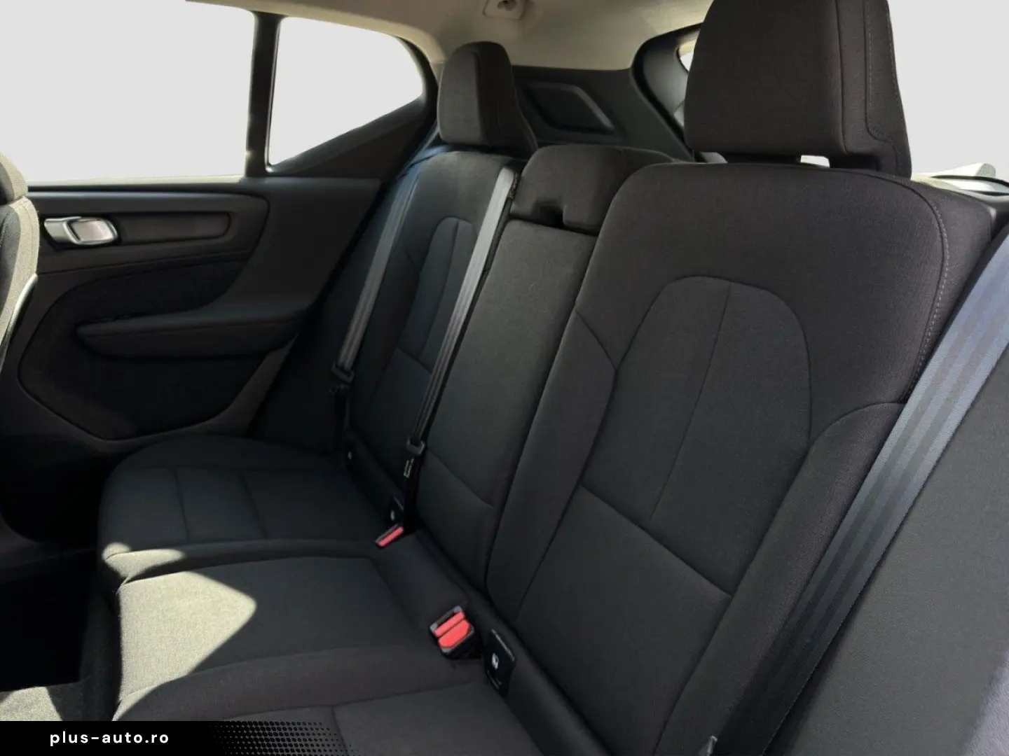 VOLVO XC40 T4 Essential Plug-In Hybrid Navi LED GJR