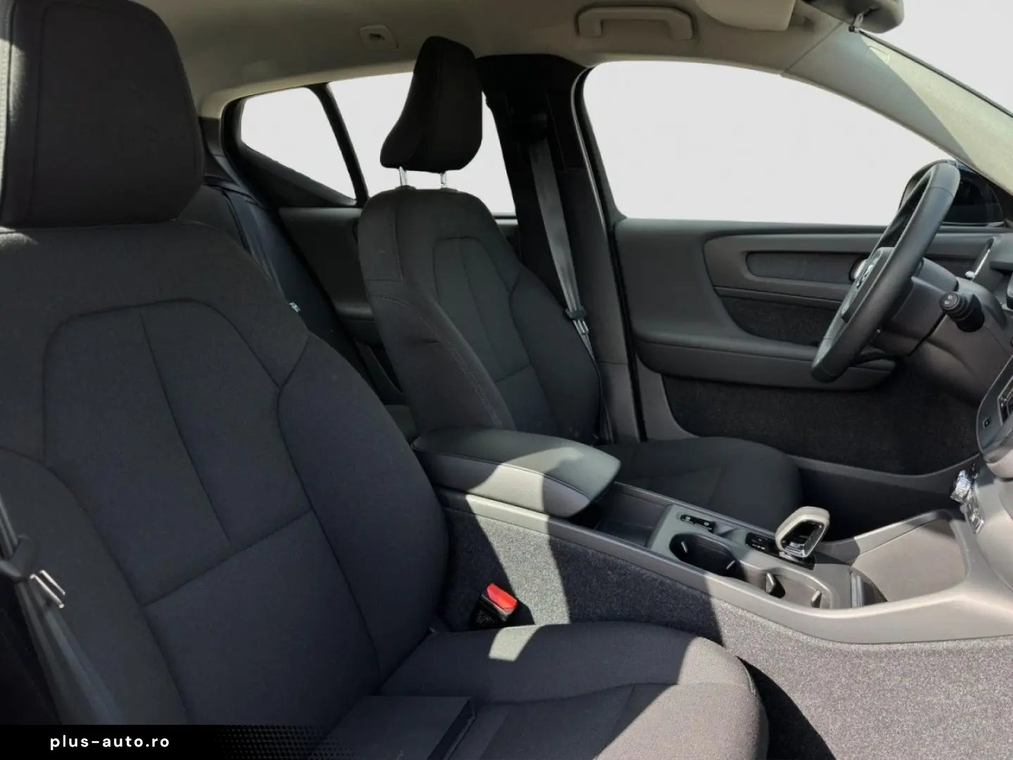 VOLVO XC40 T4 Essential Plug-In Hybrid Navi LED GJR