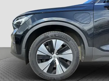 VOLVO XC40 T4 Essential Plug-In Hybrid Navi LED GJR