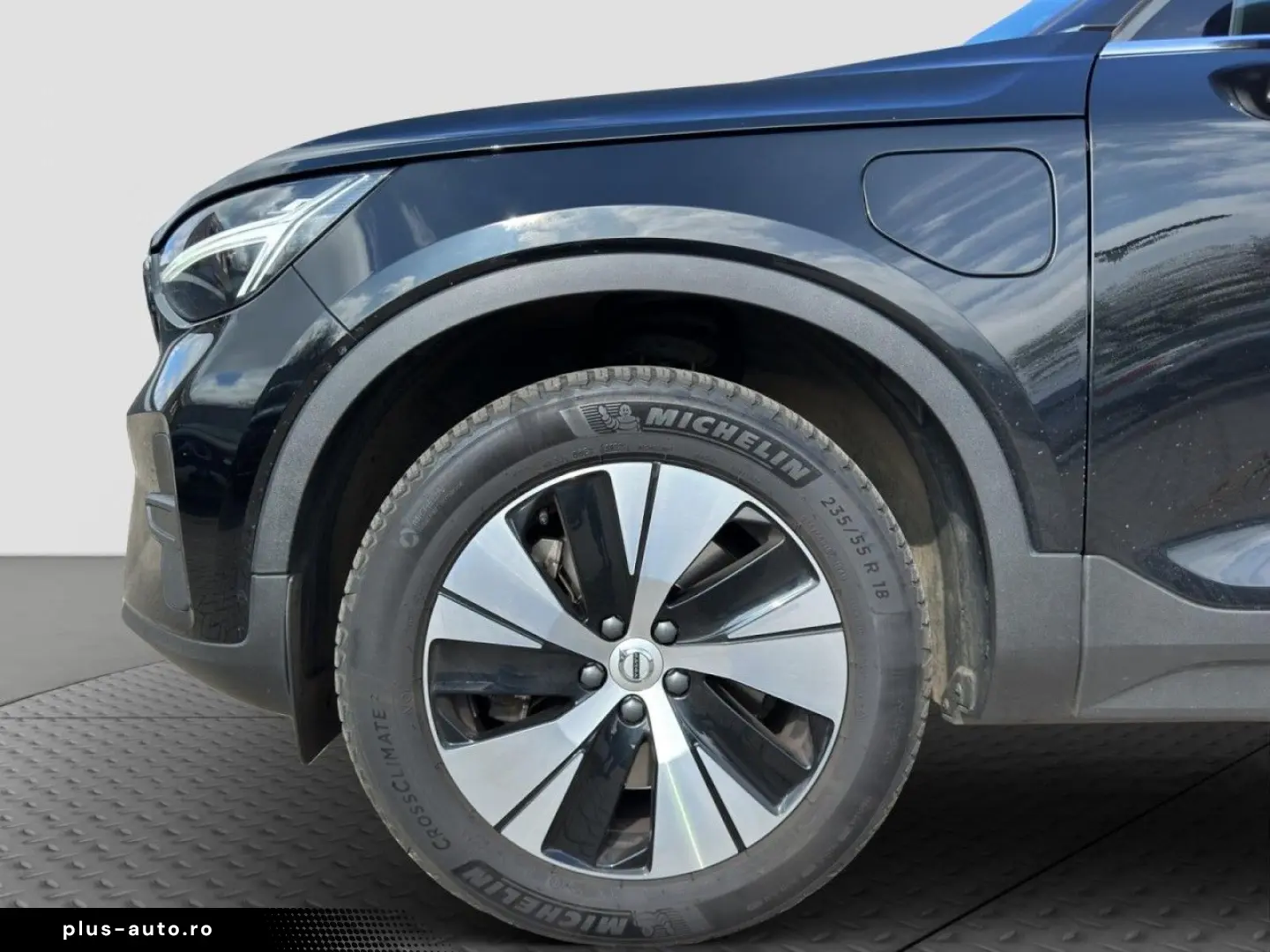 VOLVO XC40 T4 Essential Plug-In Hybrid Navi LED GJR