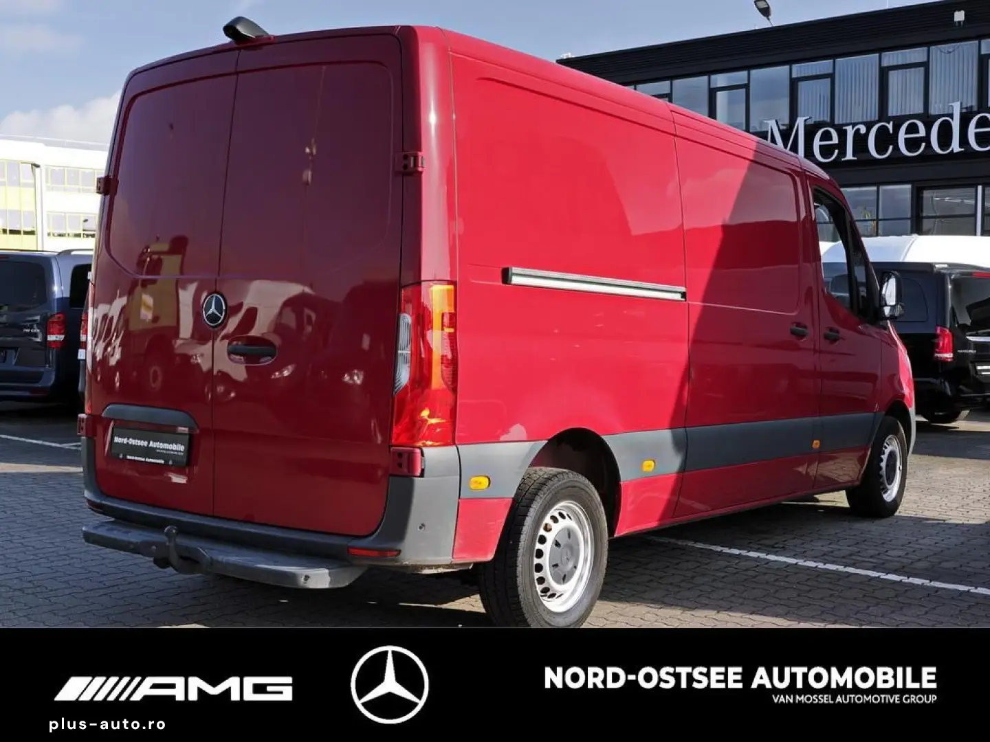 MERCEDES-BENZ SPRINTER 211 L2H1