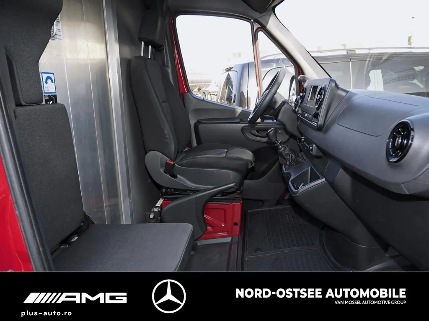MERCEDES-BENZ SPRINTER 211 L2H1