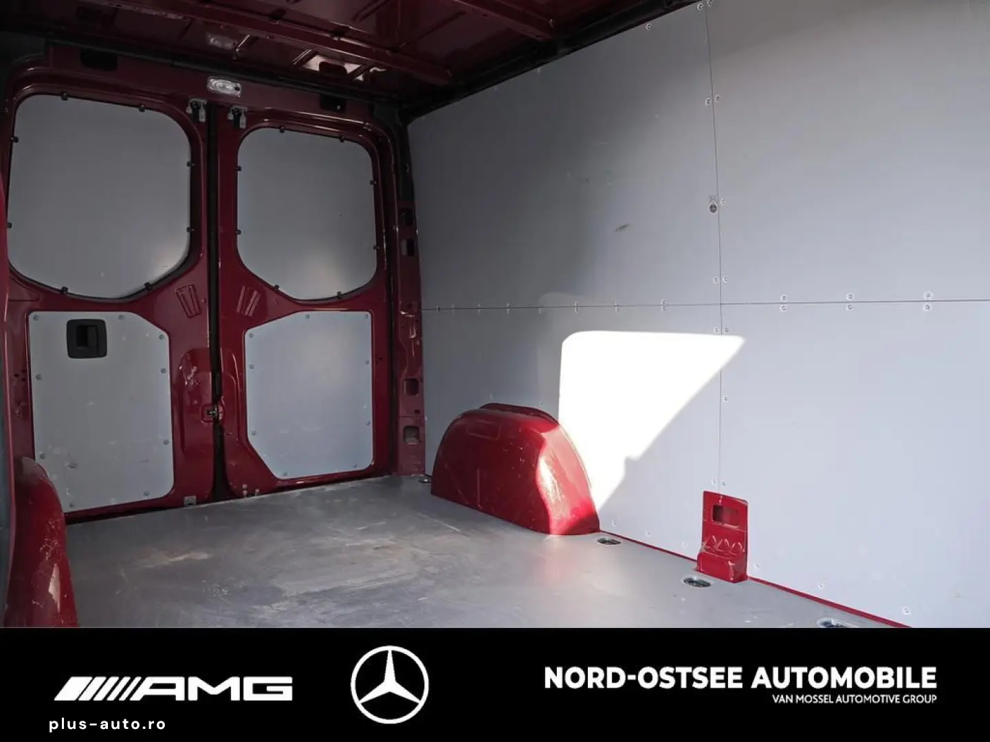 MERCEDES-BENZ SPRINTER 211 L2H1