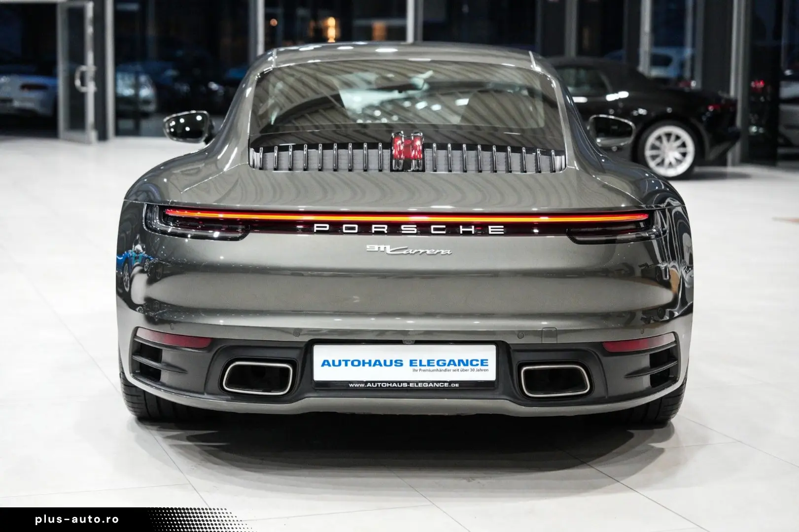 PORSCHE 992 Coupe