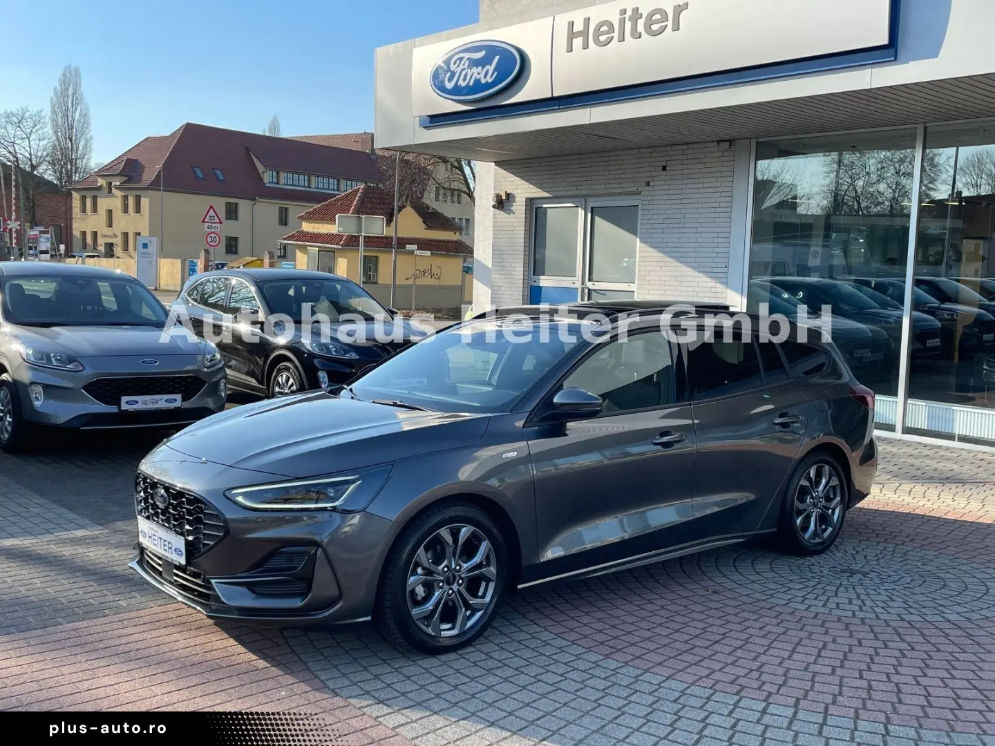 FORD Focus Automatik ST-Line X  155PS Matrix Pano AHK