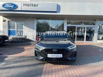 FORD Focus Automatik ST-Line X  155PS Matrix Pano AHK