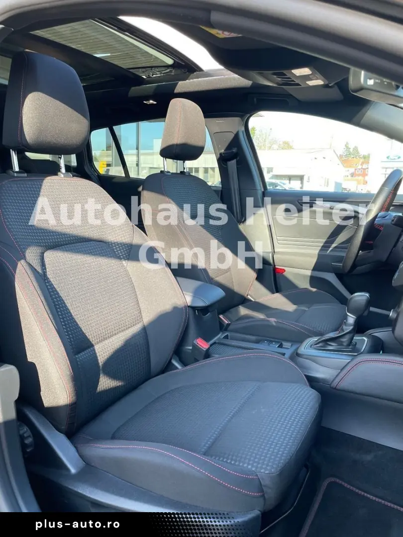 FORD Focus Automatik ST-Line X  155PS Matrix Pano AHK