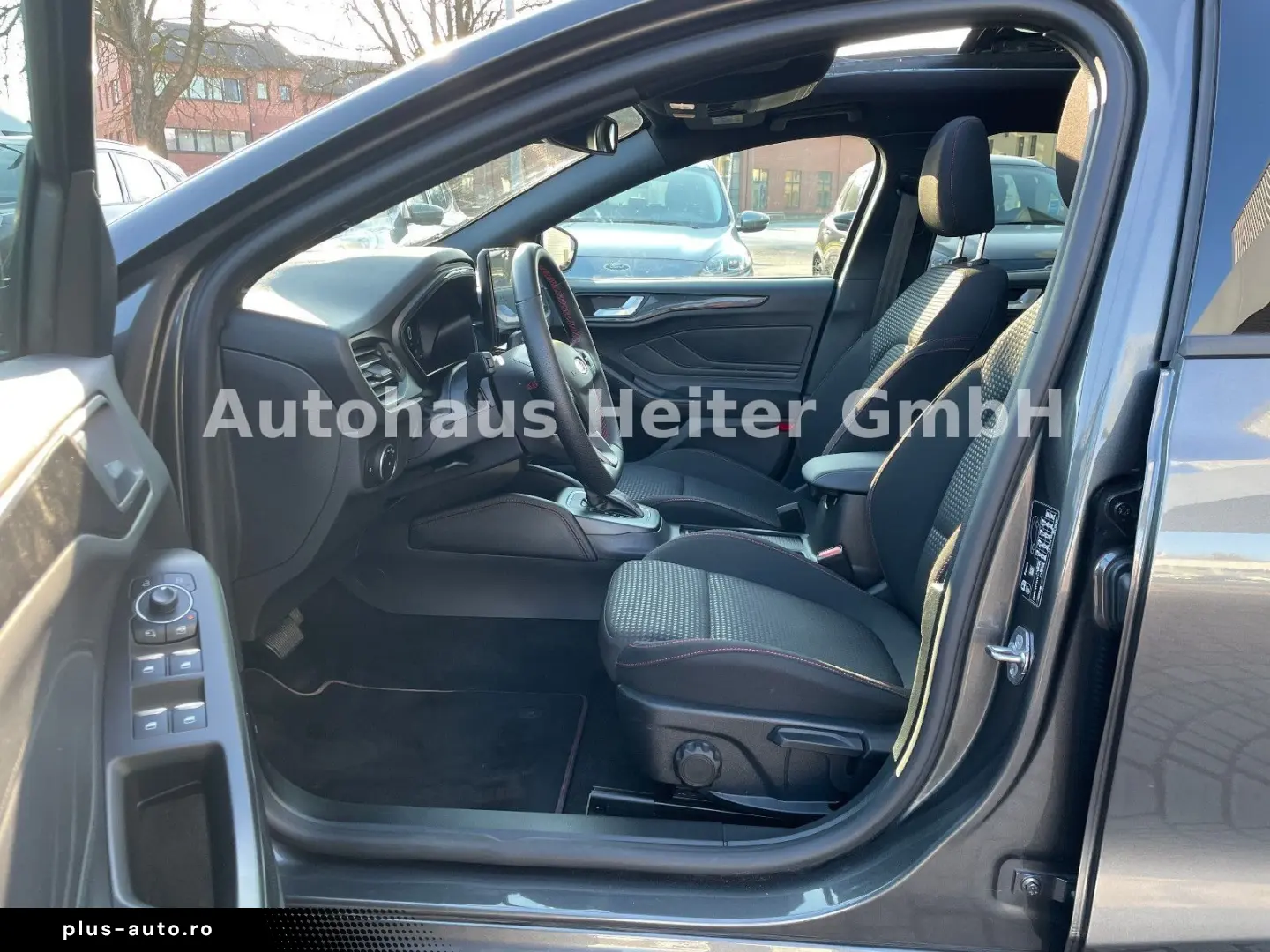 FORD Focus Automatik ST-Line X  155PS Matrix Pano AHK