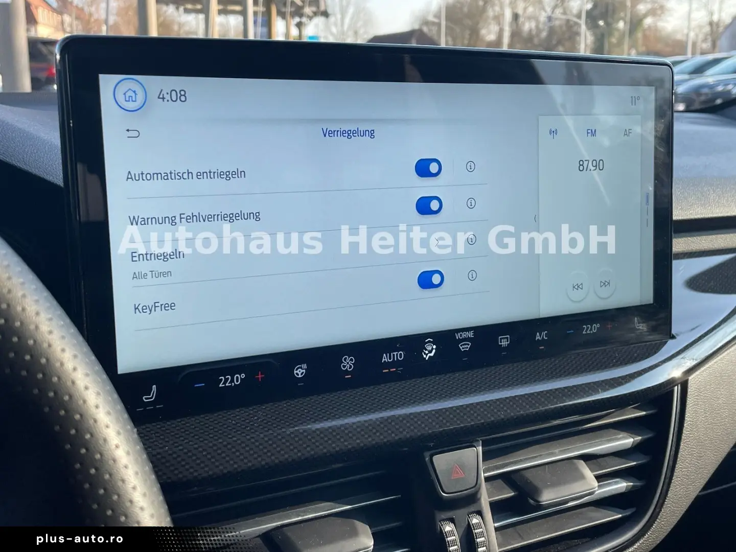 FORD Focus Automatik ST-Line X  155PS Matrix Pano AHK