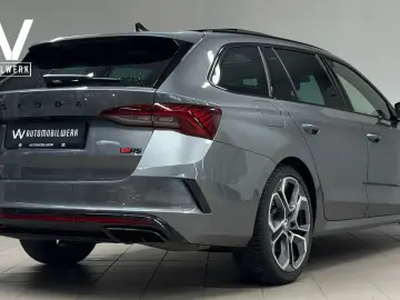 SKODA Octavia RS  PANO  H-UP  E-SITZE  LANE  SIDE  19