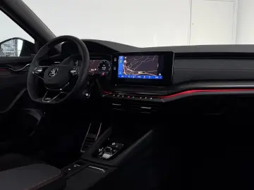 SKODA Octavia RS  PANO  H-UP  E-SITZE  LANE  SIDE  19