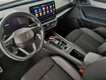 CUPRA Leon SP VZ 2.0 TSI 228kW DSG LED RFK 4x4 NAV PDC