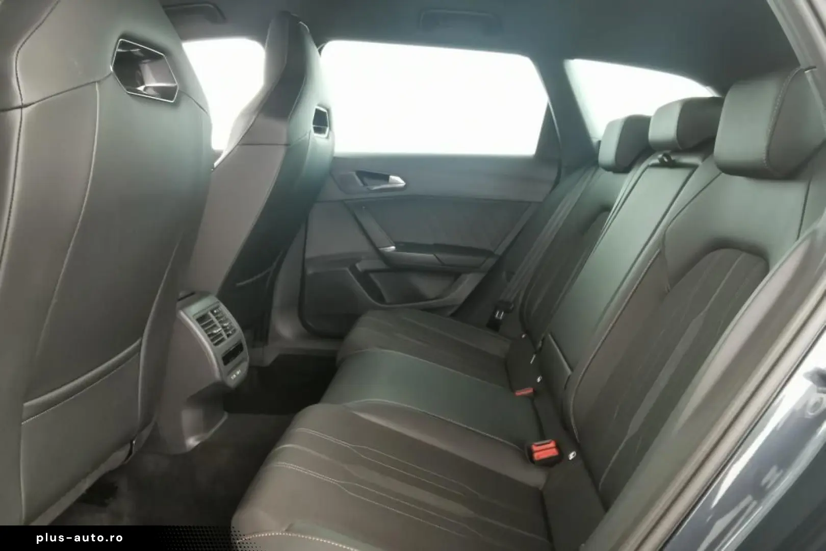 CUPRA Leon SP VZ 2.0 TSI 228kW DSG LED RFK 4x4 NAV PDC