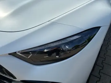 MERCEDES-BENZ AMG SL 63 4M