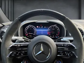 MERCEDES-BENZ AMG SL 63 4M